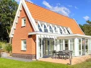 Child-friendly lovely villa with garden, terrace & sauna | Next to the beach - Image 4