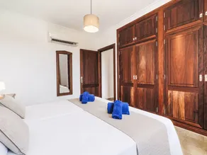Familienorientiertes Ferienhaus mit Grill, privatem Pool und Terrasse | Bergblick | Perfekt für die Arbeit von Zuhause - Image 5
