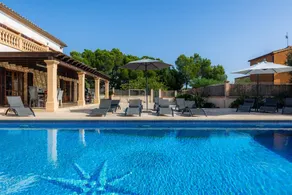 Agréable maison de vacances entièrement équipée avec jardin, terrasse et piscine privée - Image 4