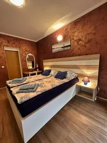 Dedicated room with garden | Dogs allowed - Image 2