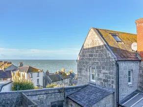 Family-oriented charming cottage with garden | Beach nearby | Dogs allowed - Image 2
