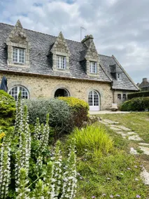 Granite house by Portsall fishing port in Brittany - Image 2