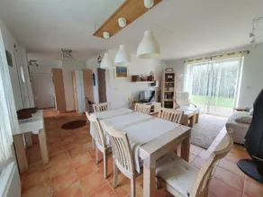 House with terrace, BBQ & garden - Image 3