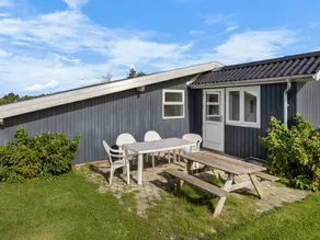 Holiday home with barbecue, terrace & private pool - Image 5