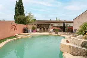 Family-friendly holiday home with BBQ, garden & heated pool | Mountain view | Pet-friendly - Image 2