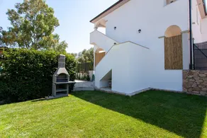 Casa Michela: vistas a la montaña, jardín privado y Wi-Fi en Padru - Image 2