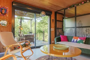 Holiday home with garden & terrace - Image 3