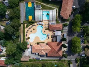 Casa con piscina, sauna e terrazza - Image 2