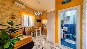 Holiday apartment with barbecue & terrace - Image 2
