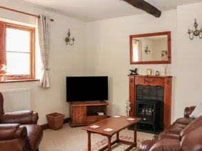 Wonderful cottage with garden - Image 3