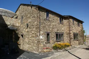 Familienfreundliche Ferienwohnung mit Pool, Garten und Grill | Bergblick | Haustiere sind willkommen - Image 2