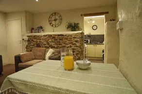 Beech Cottage Sleeps 4 with Hot Tub - Image 5