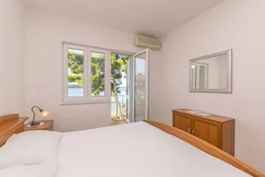 Holiday apartment with BBQ | Sea view - Image 4