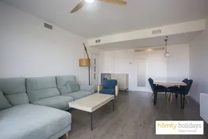 Apartment with terrace & pool - Image 3