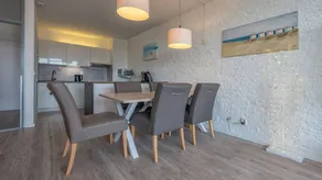 Holiday apartment with pool - Image 3