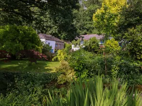 Fully equipped cottage with garden | Pet-friendly - Image 2