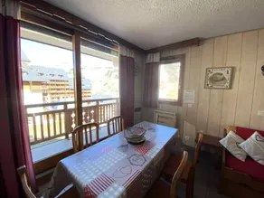 Apartamento con 2 dormitorios para 6 personas - Image 3