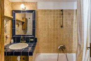 Chambre chez l'habitant avec internet haut débit, terrasse et piscine | Vue jardin - Image 4