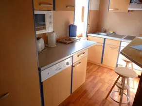 Merveilleuse maison adaptée aux familles avec terrasse, sauna et jardin - Image 3