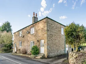 Family-friendly cottage with garden - Image 2