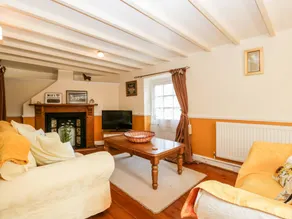 Family-friendly cottage with BBQ & garden | Pet-friendly - Image 3