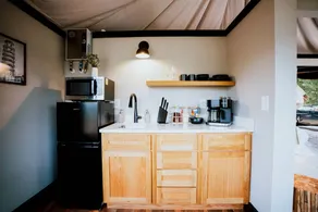 Cozy Safari Tent for a Romantic Getaway in Cedar Bluff, Alabama - Image 3