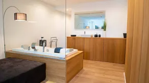 Holiday apartment with hot tub - Image 3