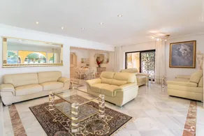 Villa with garden, private pool & terrace | Garden view - Image 5