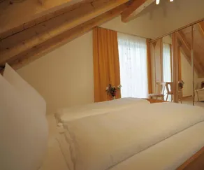 Apartment with sauna & garden - Image 2