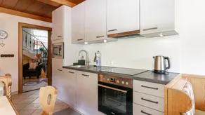Nice holiday home with 6 bedrooms for 10 persons - Image 3