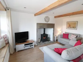Child-friendly charming cottage | Pet-friendly - Image 2