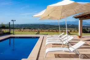 Holiday home with pool, garden & barbeque | Mountain view | Suitable for remote work - Image 4
