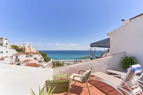 Voll ausgestattete Wohnung mit Terrasse und Pool | Meerblick | Neben dem Strand - Image 3