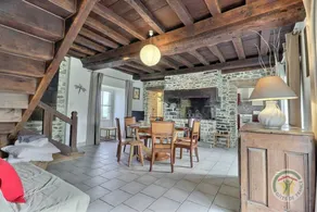 Gite with barbecue, terrace & garden - Image 4
