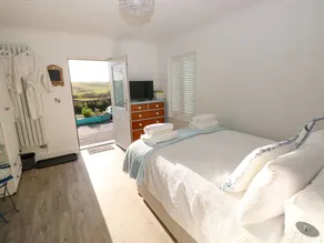 Children-friendly cottage with garden | Pets allowed - Image 3