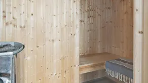 Holiday home with terrace, garden & BBQ - Image 4