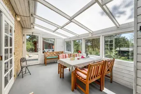 Holiday home with terrace - Image 5