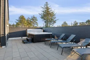 Fully equipped holiday home with garden, sauna & pool | Pet-friendly - Image 4