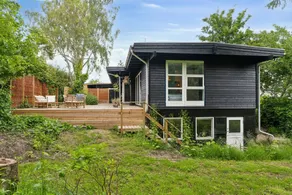 House with garden, barbeque & terrace - Image 2