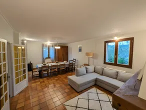 Agréable maison adaptée aux familles avec barbecue, terrasse et jardin | Vue jardin | Adaptée au travail à distance | Avec animaux admis - Image 2