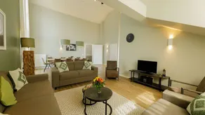 Ferienhaus mit Whirlpool, Pool und Sauna | Bergblick - Image 3