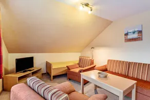 Haus Erika - Apartment 3 with Wi-Fi, Balcony & Shared Garden near Skywalk - Image 2