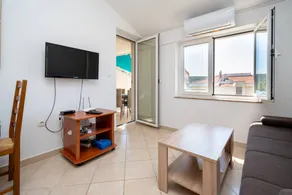 Three bedroom apartment near beach Stara Novalja, Pag (A-21662-d) - Image 2