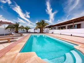 Casa con giardino, barbecue e piscina privata - Image 4