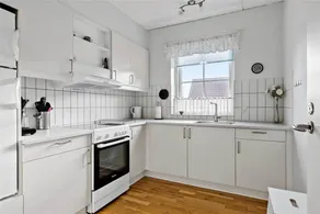Wonderful holiday home with garden | Close to the beach - Image 3