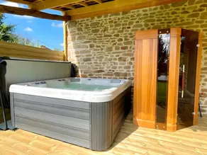 Le Gîte D'Au: Beheizter Pool, SPA und Angelteich - Image 4