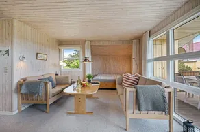 Wonderful house with terrace - Image 3