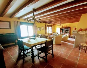 House with BBQ, terrace & private pool | Mountain view | Good for workation - Image 3