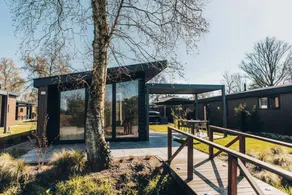 Holiday home with garden & terrace - Image 2