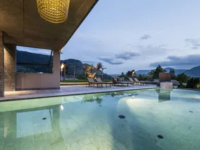 Appartement avec terrasse, piscine et sauna - Image 3